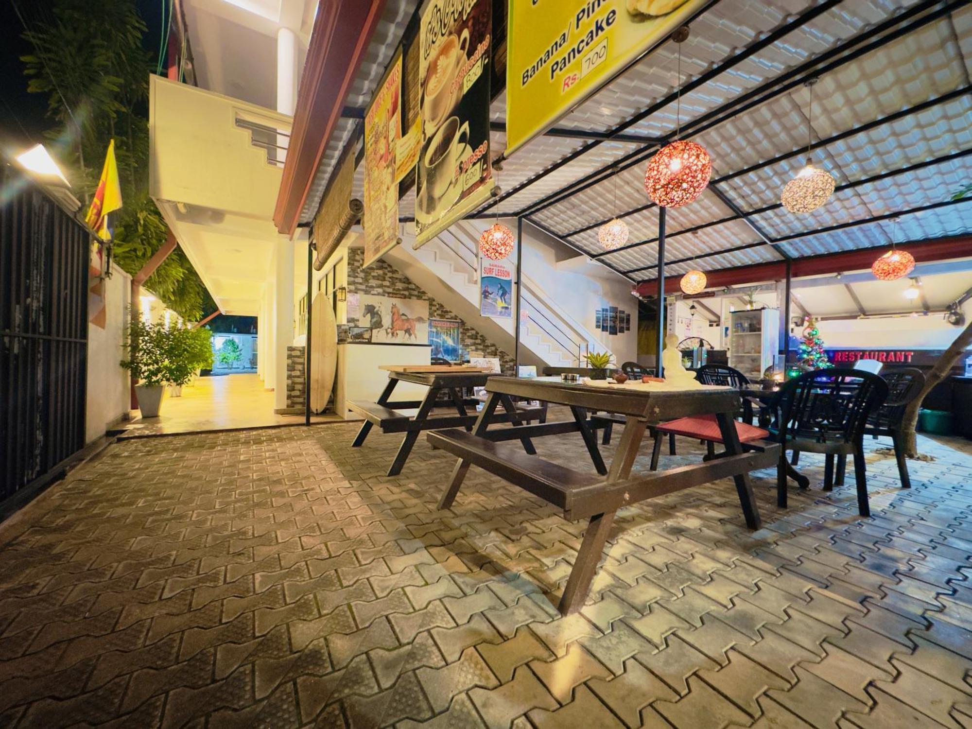 Iresort Weligama Exterior foto